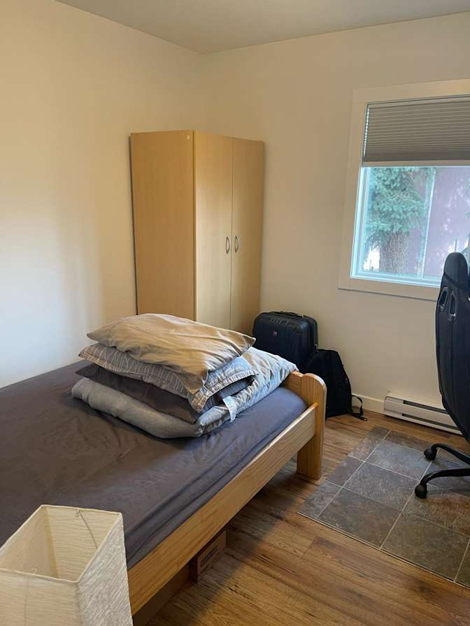 Pierre Sol Menard's room