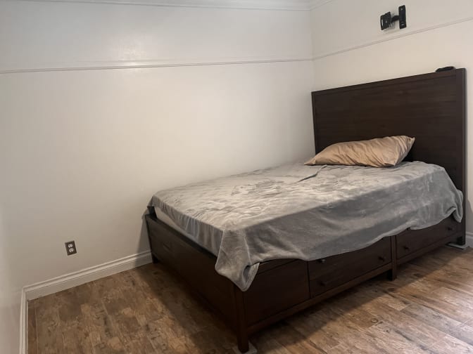 Josue's room