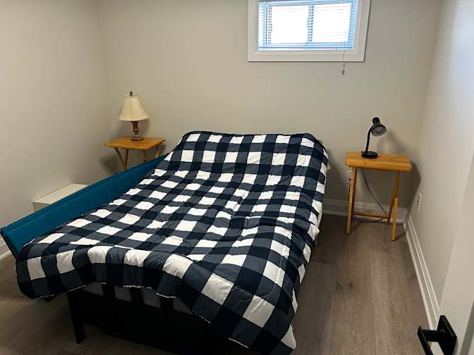 Thomas's room