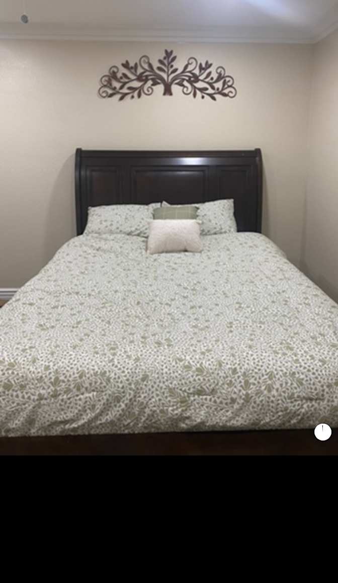 Pat's room