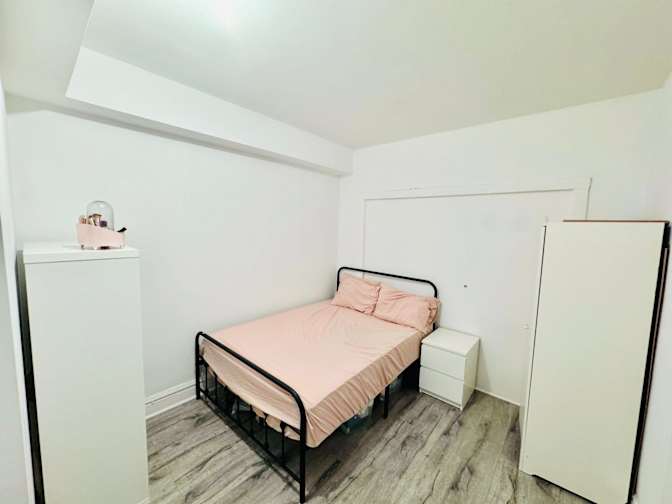 VH Rentals's room