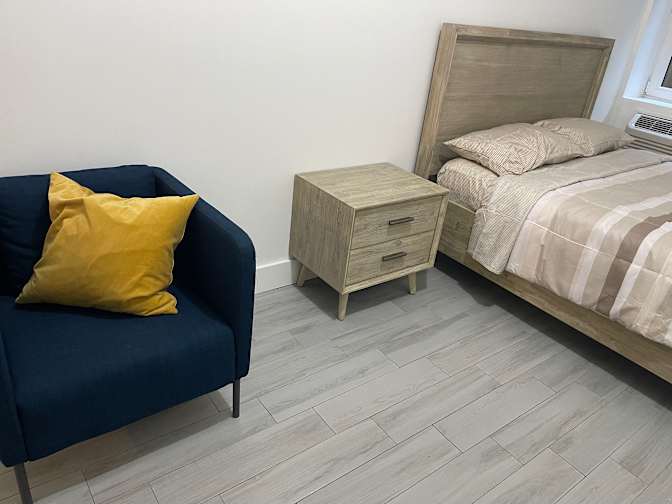 BROOKLYN APARTMENT SHARE LONG OR SHORT TERM's room