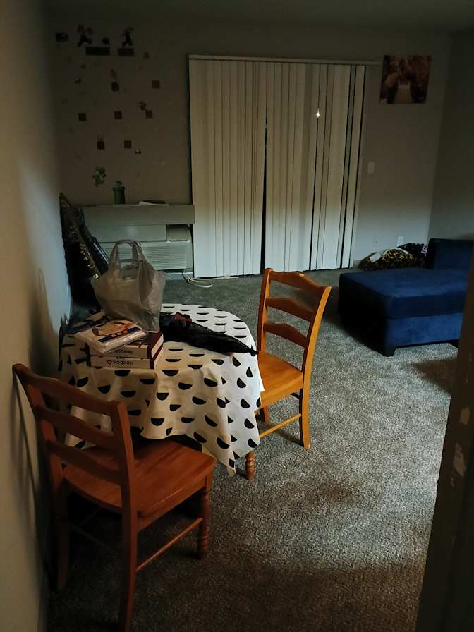 Derico's room