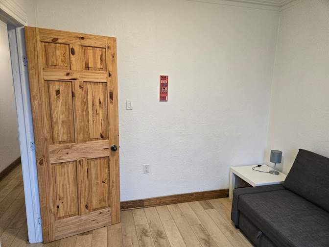 LEI XU's room