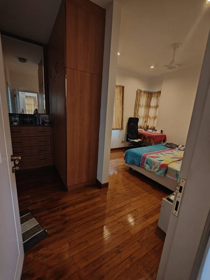 VVA EI's room