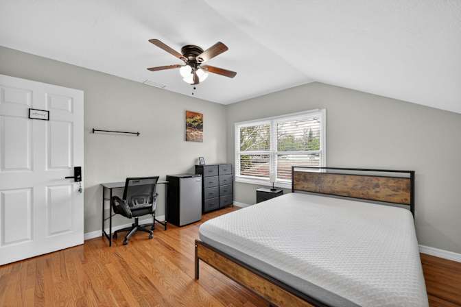 PadSplit's room