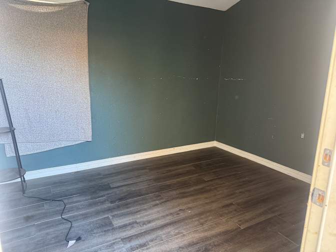 Jarrell's room