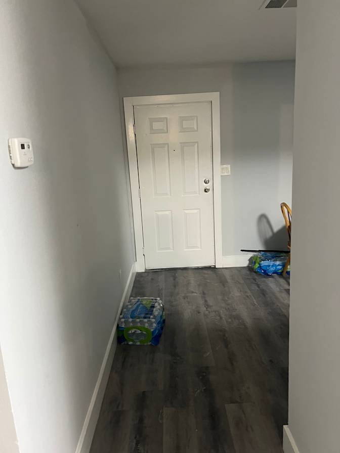 Vernice's room