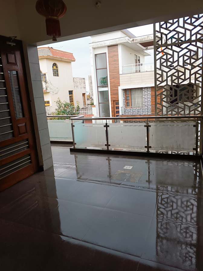 Gaurav jangra's room