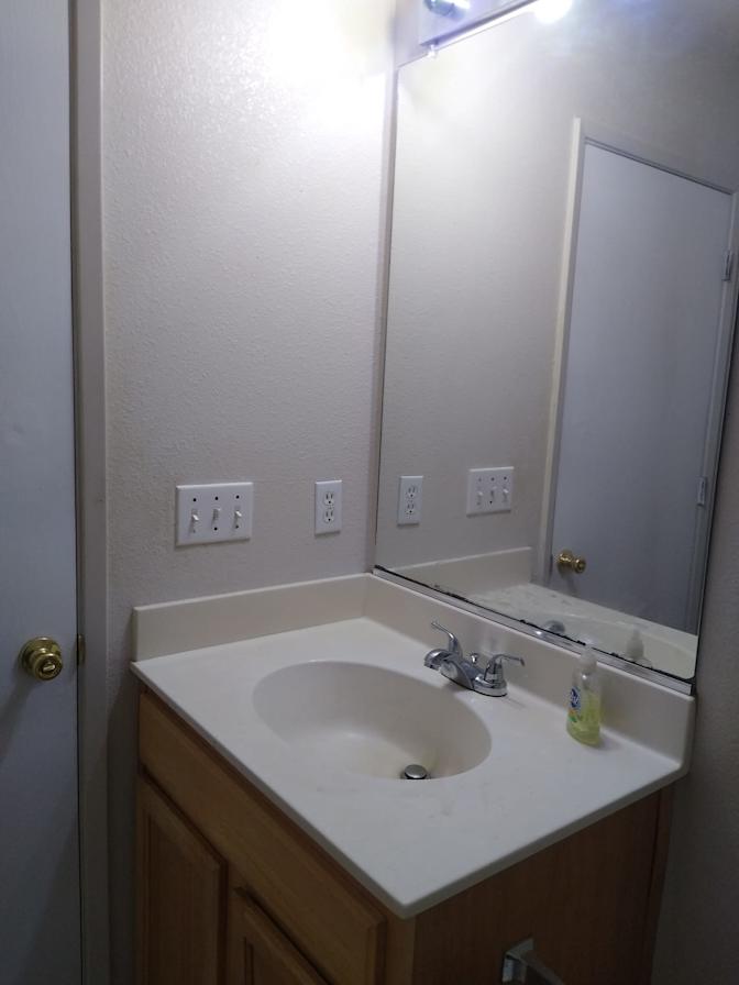 KathleenSam's room