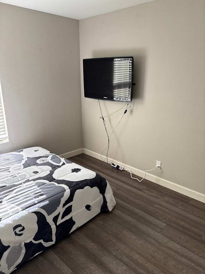 Taeya's room