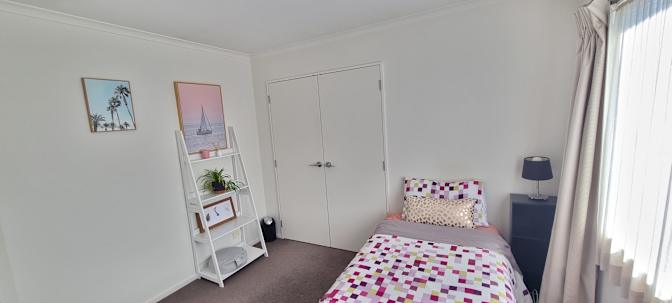 Moni's room