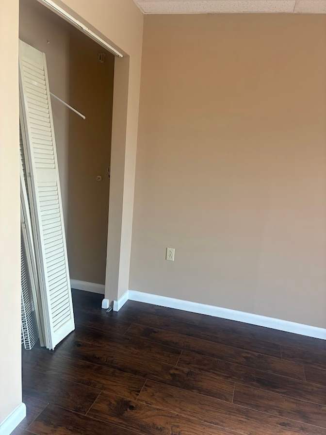 Lara L Colton's room