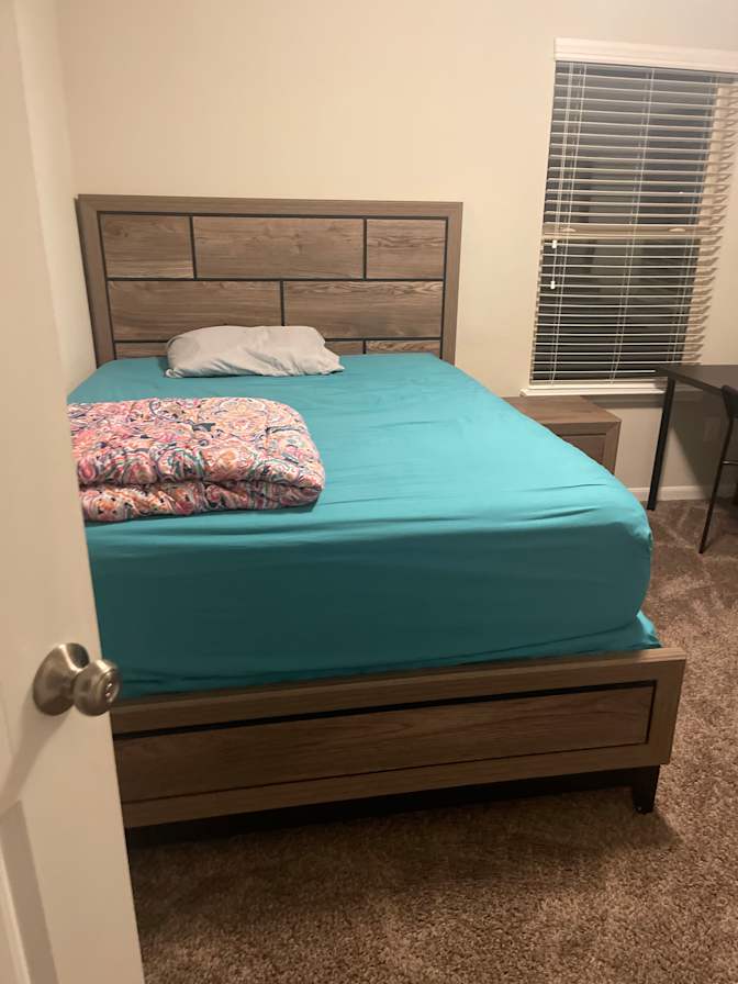 MINH's room