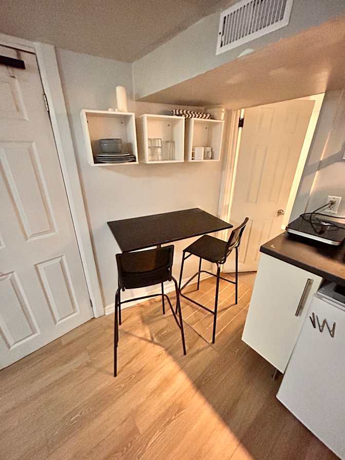 Nick Sarkovski's room