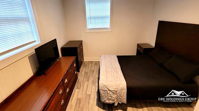 GBU Holdings Group's room