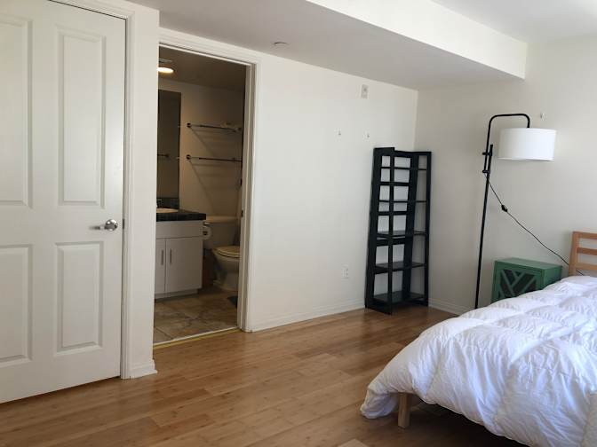 Yvette's room