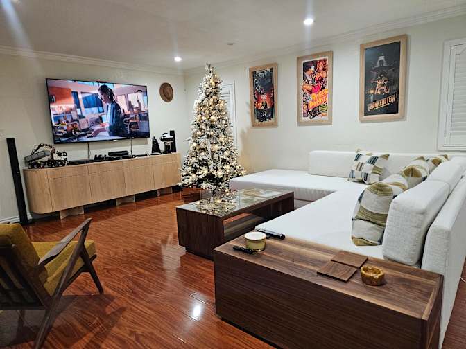 fredyy's room