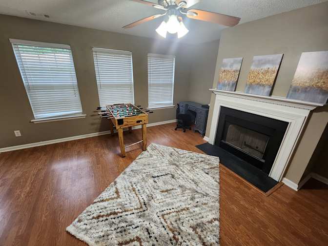 CL&C Property Management and Consulting's room