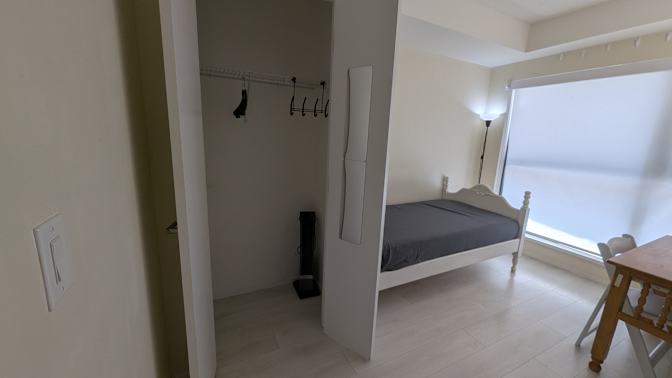KGAL's room