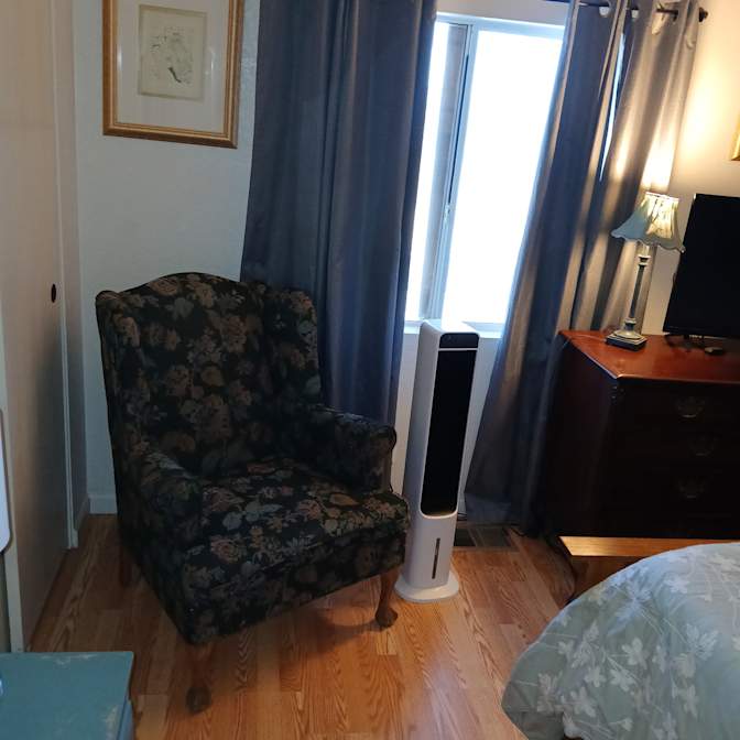 kelly jackson's room
