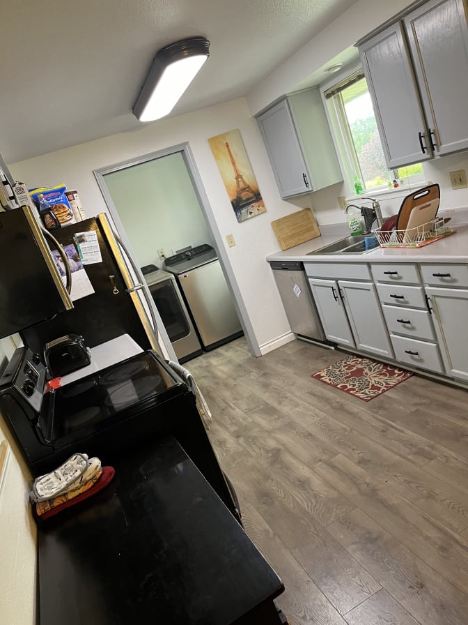 Cio's room