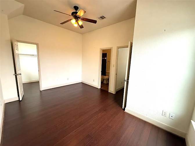 Javier's room