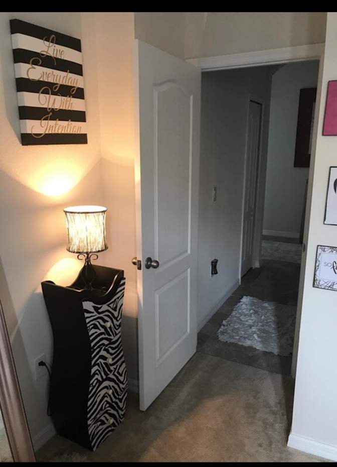 Merri Tabor's room