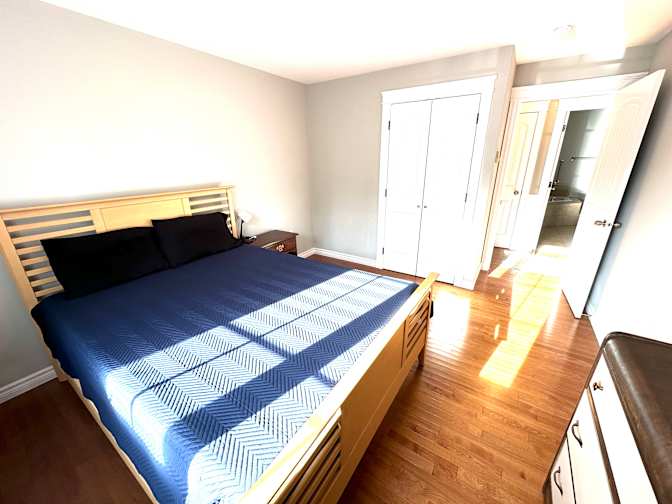 Mark's room