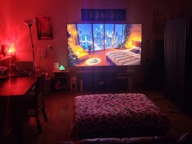 Eddy's room