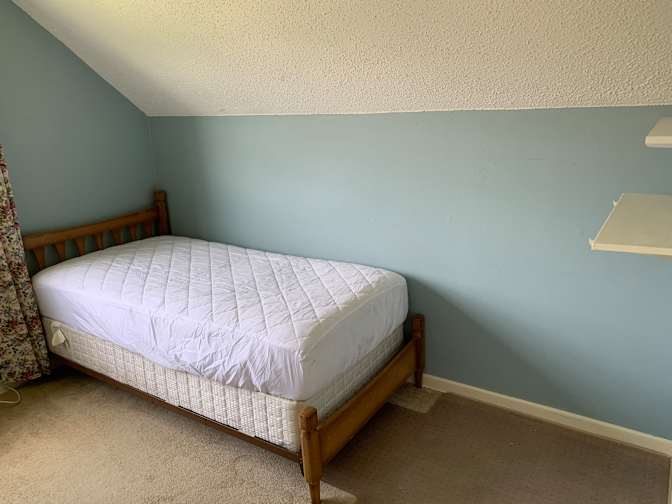 Linda's room