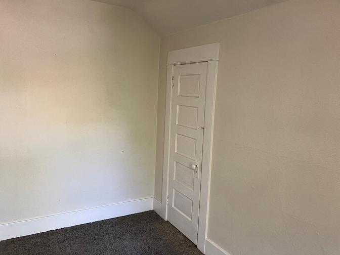 Tracy's room