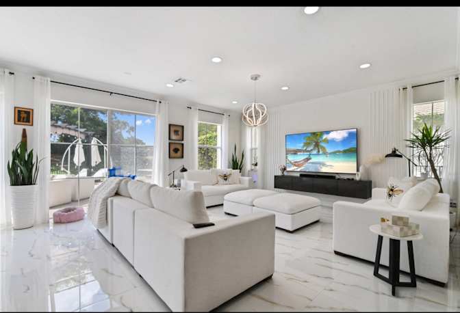 Jennifer's room
