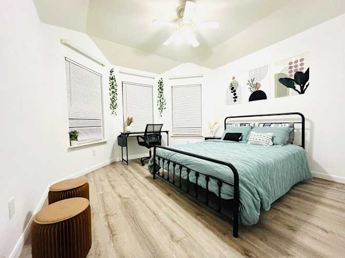 Vivian's room