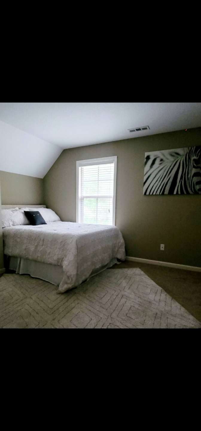 Oshirley's room