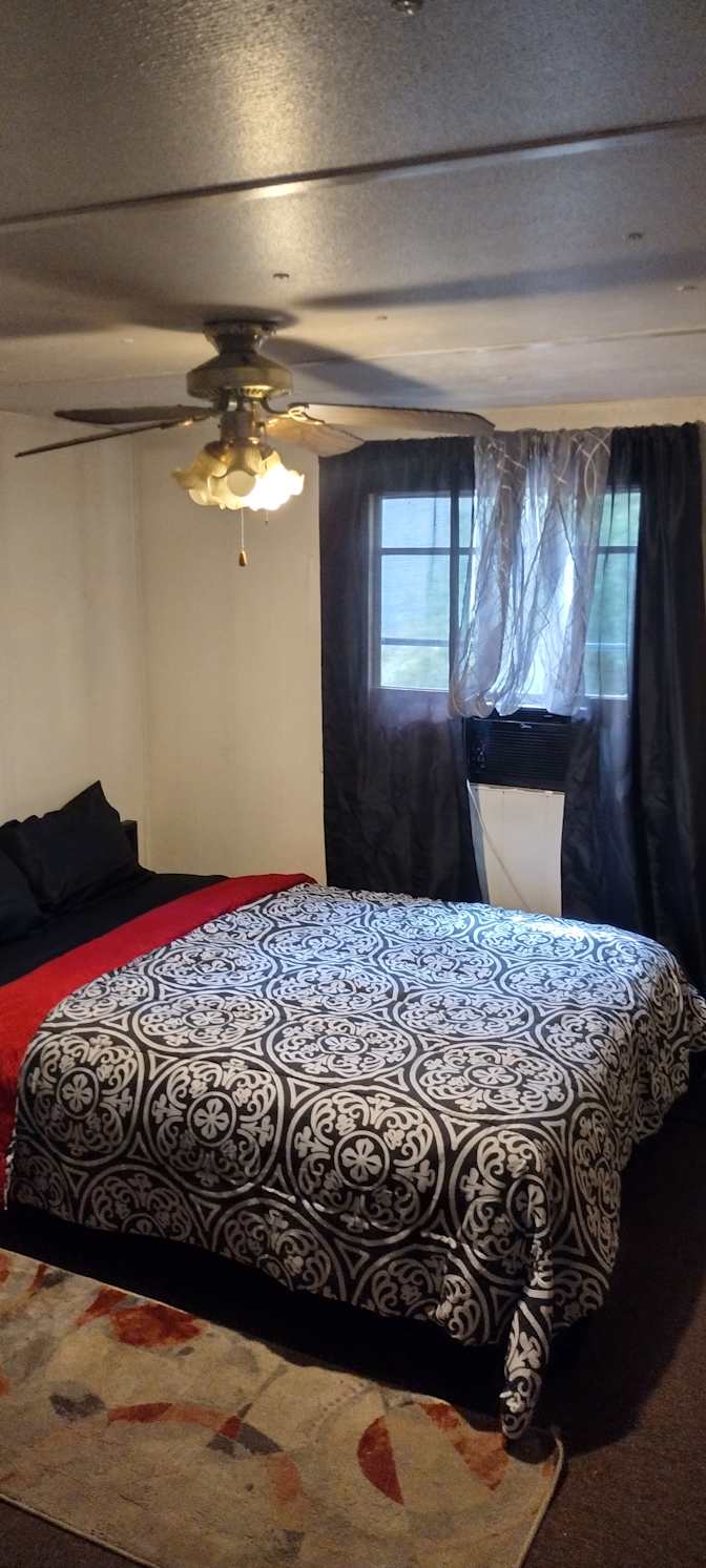 Mykh's room