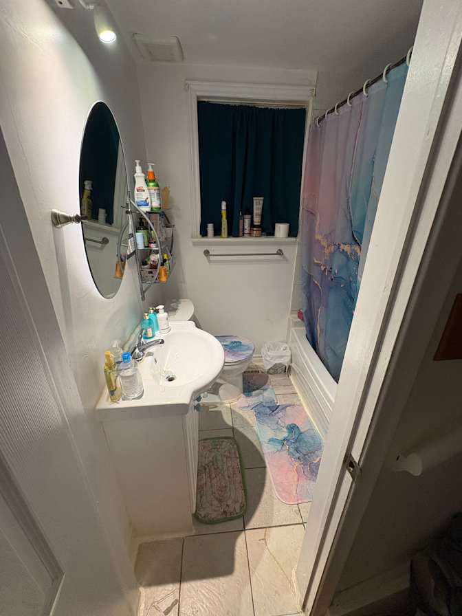 Ola K's room