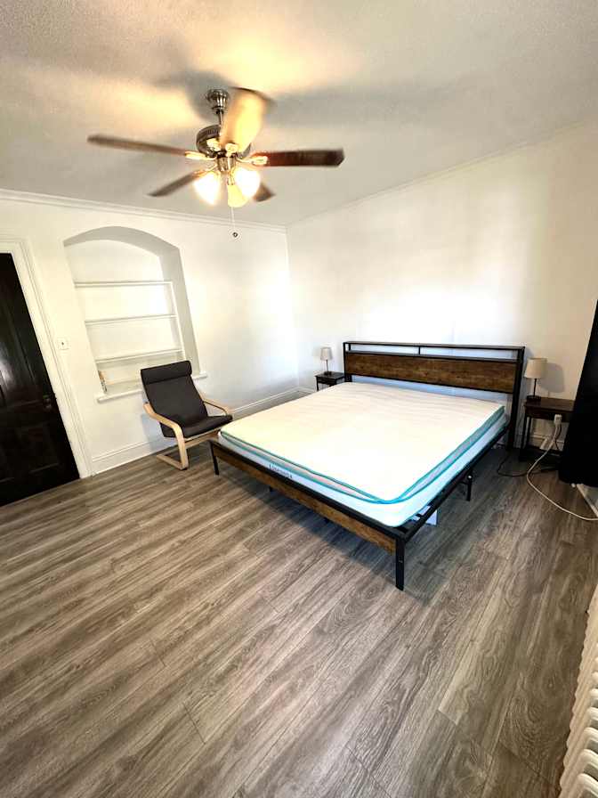 CHRISTIAN-JOSEPH's room
