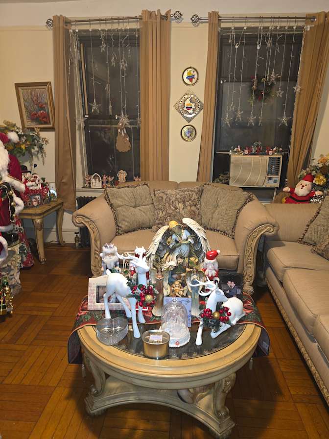 MYRIAM's room