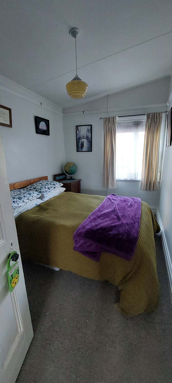 Rosy Thomas's room