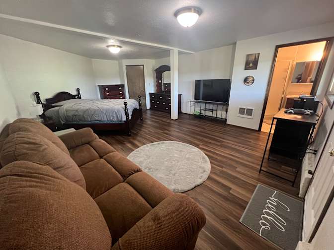 Glesy Thompson's room