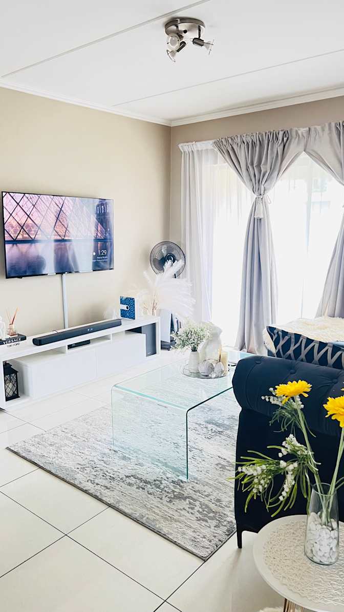 Aphiwe Jam-jam's room