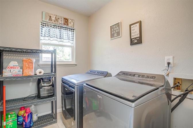 Moses Rooms's room