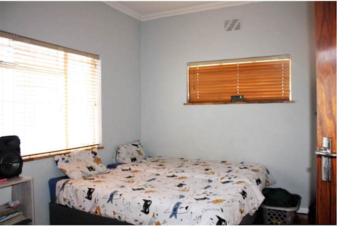 Denzel's room