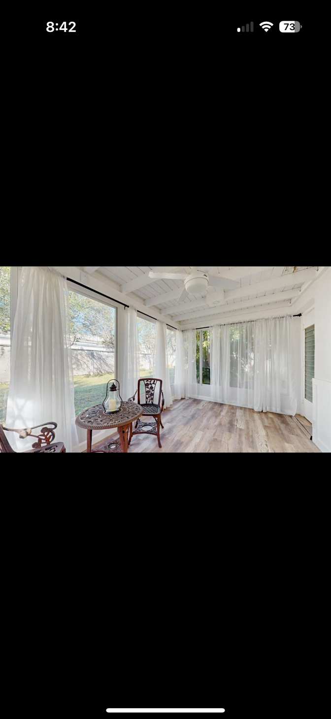 Mayerlin's room
