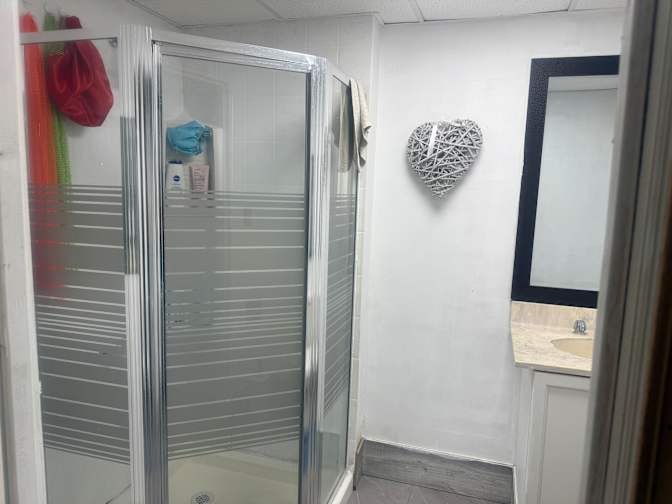 Anita  goorcharan's room