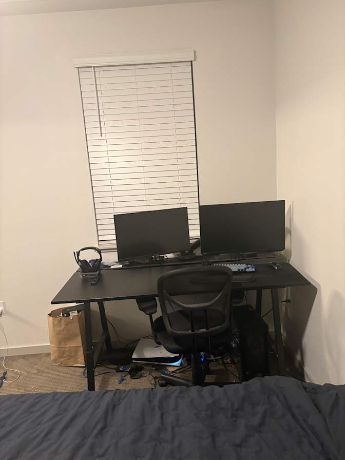 B's room