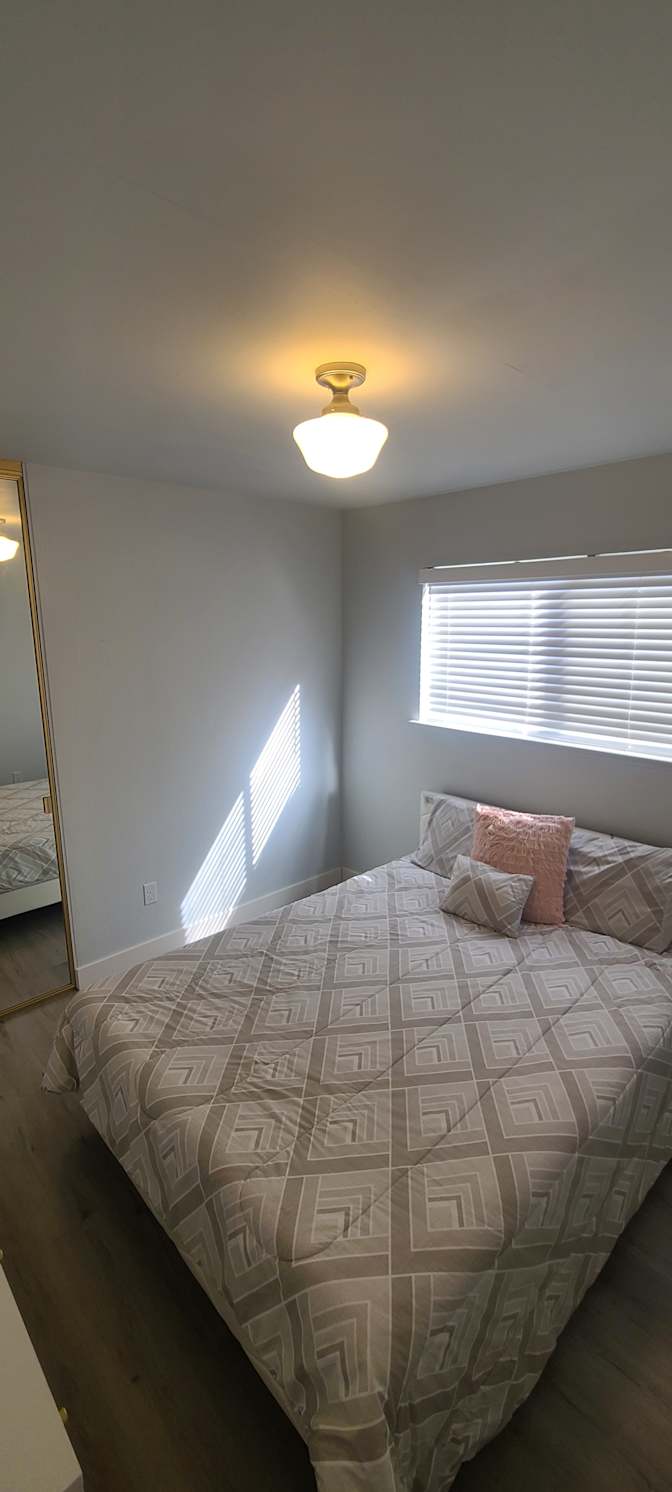Suzy's room