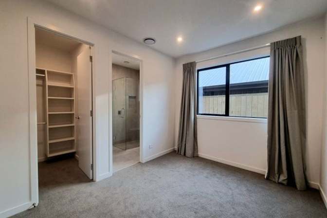 shane brogan's room