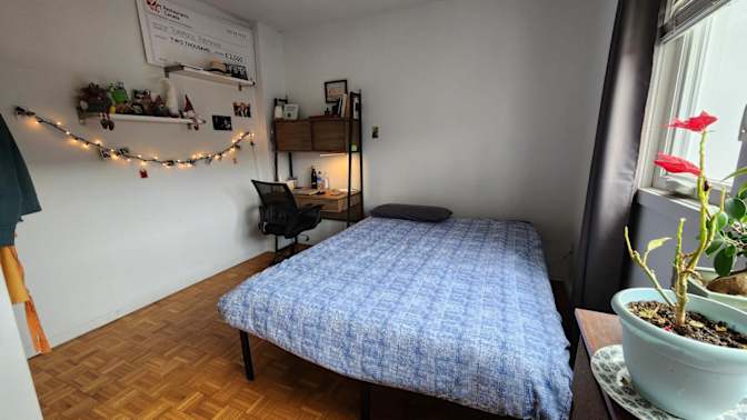 Federico's room